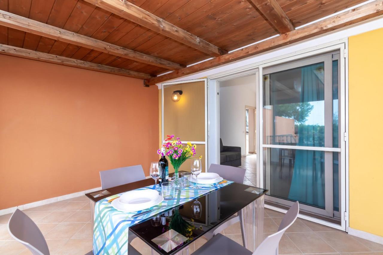 Casa Angus Villa Badesi Exterior photo